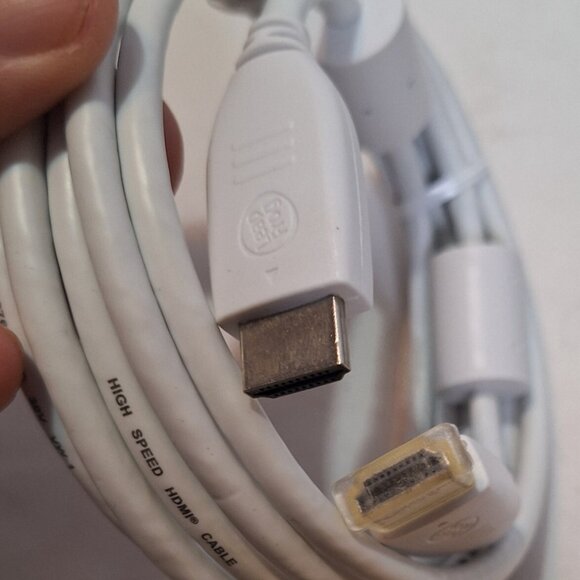 LeapFrog LeapTV Educational Video Gaming System - Picture 7 of 10